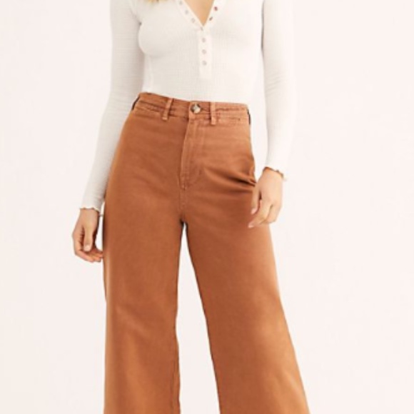 Black High Waisted Wide Leg Cropped Jeans - Picture 6 of 6